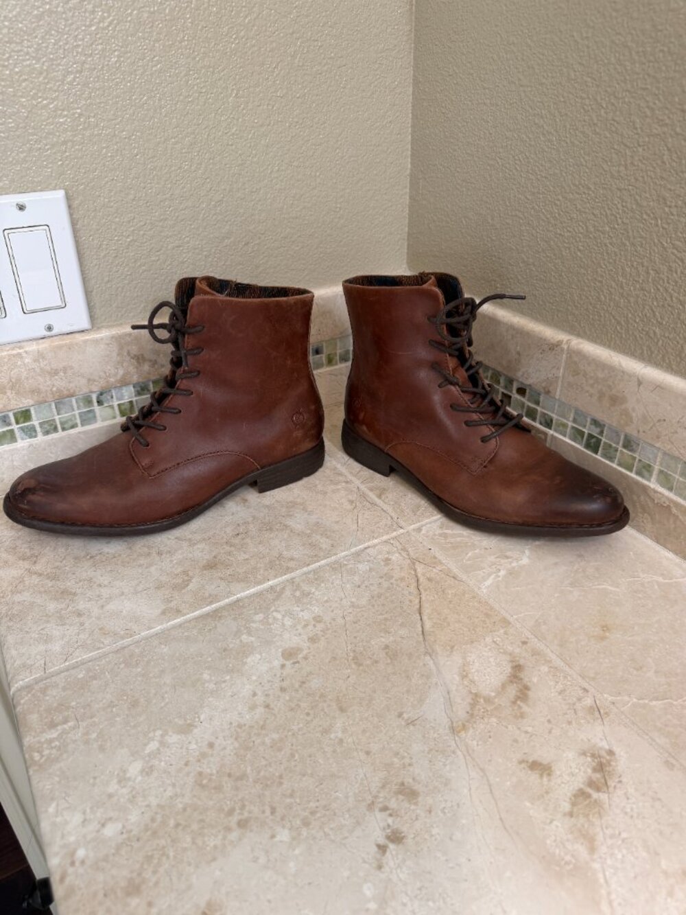 BORN Betsy Lace Up Combat Boots Distressed Brown Size 8.5 - Picture 5 of 13